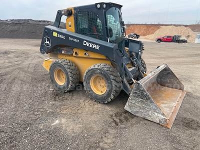 2022 John Deere 330G Skid Steer