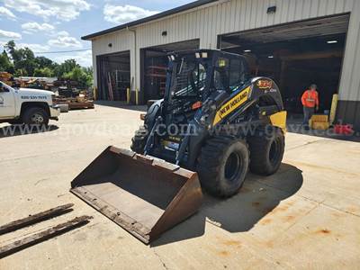 2023 New Holland L334     Skid Steer