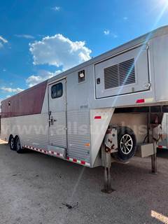 Enclosed 26 Cargo Trailer, 7,370Ibs Carrying Capacity, 2018, Qty 1