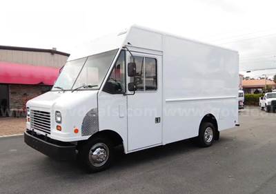 2019 Ford E350 STEP VAN--28,090 Miles