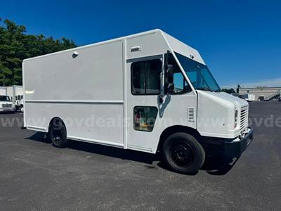 2020 FORD F59 GAS STEPVAN, PARCEL DELIVERY VAN