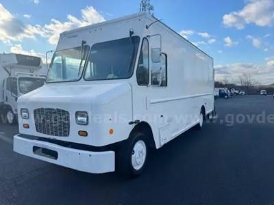 2014 Freightliner MT45 GAS Stepvan, DELIVERY VAN, FOOD TRUCK