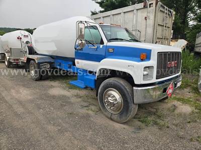 2001 GMC C7H042