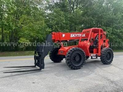 2017 JLG Skytrak  6042 6,000 Lb Telehandler