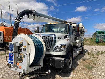 2013 International 7500 S/A Vacuum Truck