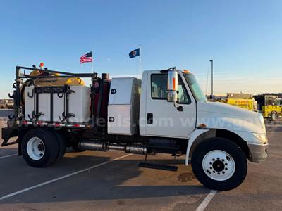 2016 International DuraStar 4300 VERMEER VAC-TRON VACUUM EXCAVATOR
