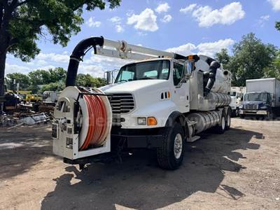 2005 Sterling LT9500 with Vactor 2100 Series Combo Sewer/Jetter Truck