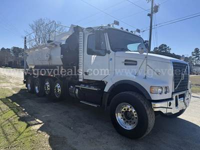 2007 Volvo VHD Quad Axle Vaccum Excavation Truck
