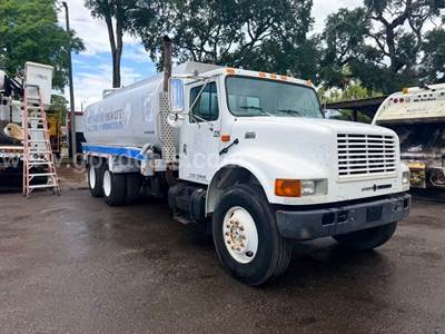 2001 International 4900