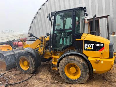 2018 cat 908M wheel loader