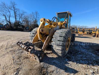 2000 Deere 744H 4WD Articulated Wheel Loader