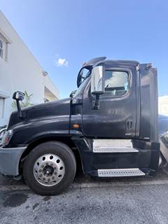 2017 Freightliner Cascadia 125 Complete Sleeper Cab Assembly OEM Used Black