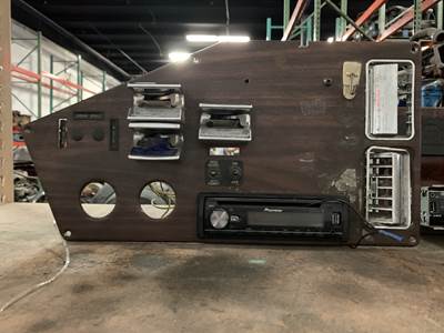 Freightliner FLD120 Dash Panel  (Stereo)