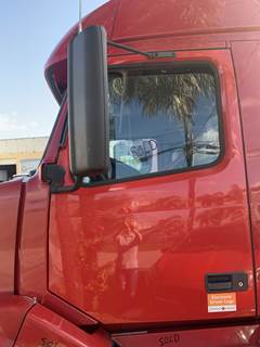 2006 Volvo VNL Front Door Assembly DRIVER SIDE