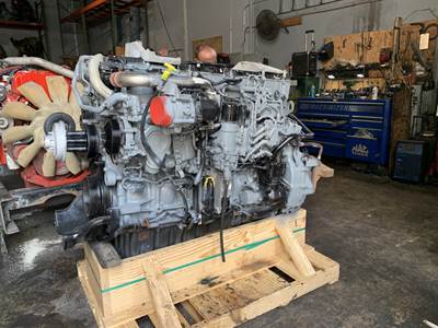 2013 Detroit DD13 Engine