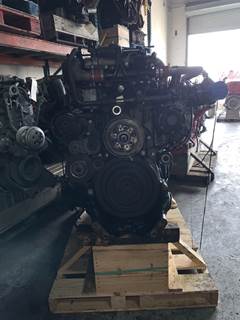 2017 Detroit DD15 Engine (910)