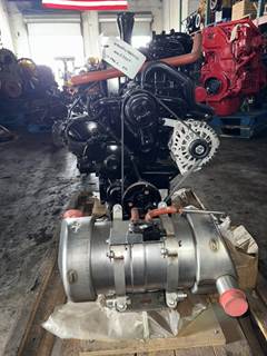 NEW  - 2019 Perkins 404J-E22T Engine