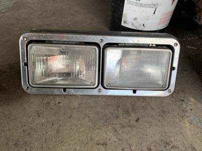 2006 Freightliner Classic Headlight Assembly