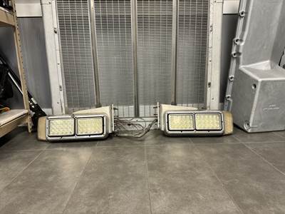Headlight Assembly - Left (Driver Side) Right (Passenger Side) Peterbilt 379
