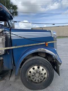 2007 Freightliner Classic Hood