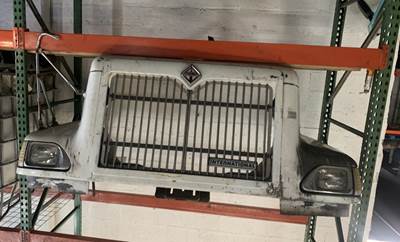 2000 International 9200i Hood