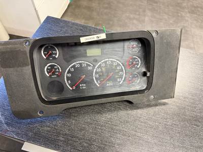 2015 Freightliner Cascadia Instrument Panel Cluster