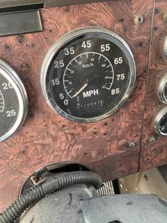 1999 International 9400 Sleeper Semi Truck