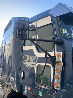 2011 Kenworth T660 Sleeper Semi Truck