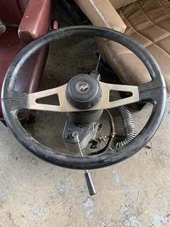 International 9900 EAGLE Steering Wheel