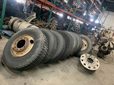 Bridgestone 295/75A22.5 Tire & Rim