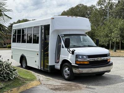Chevrolet Express 4500 13-Passenger Bus with Wheelchair Lift