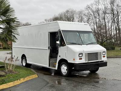 Ford E-450 18 Foot Step Van with Rear Shelving