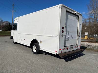 2012 Ford Econoline E450 16 Foot Cargo Step Van Dually With Rear ...