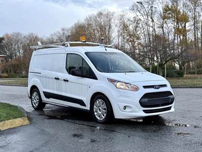 Ford Transit Connect XLT Cargo Van with Rear Shelves