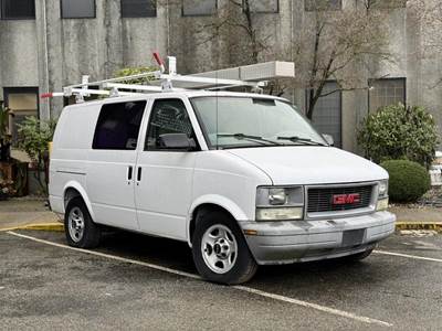 GMC Safari Cargo Van with Rear Work Shelves Ladder Rack (Unable To Start)