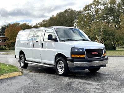 GMC Savana G2500 Cargo Van with Bulkhead Divider