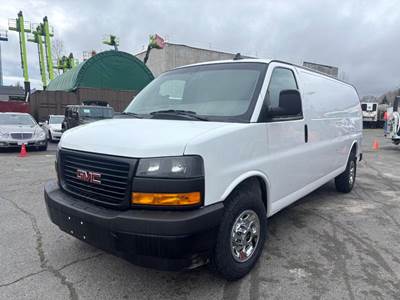 GMC Savana G3500 Extended Cargo Van
