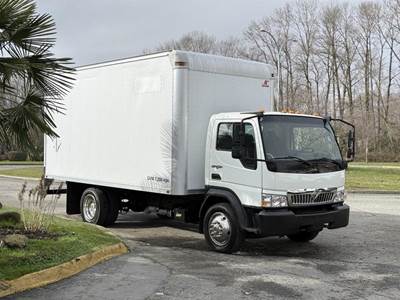 International CityStar 16-Foot Diesel Cube Van with Ramp