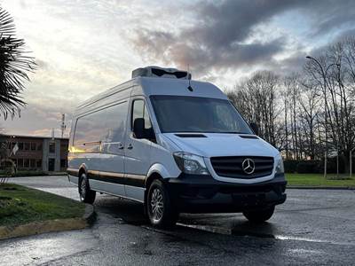 Mercedes-Benz Sprinter 2500 High Roof 170-inch WheelBase Zanotti Reefer Van