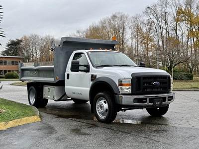 Ford F-550 Regular Cab 2WD 11-Foot Diesel Dump Truck