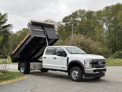 Ford F-550 XLT 4x4 Powerstroke Diesel Dump Truck