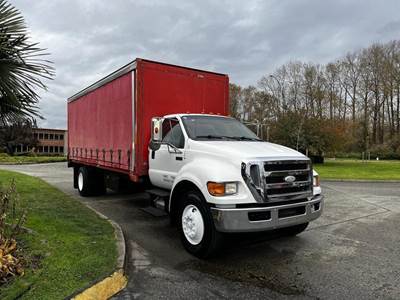 Ford F-750 CAT 7.2 XLT Side Roll Tarp 2WD 3 Seater Diesel