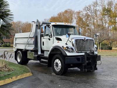 International WorkStar 7400 10-Foot Dump Truck