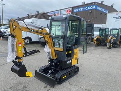 AGT Industrial H13R Mini Excavator 420CC Gas Engine (New)