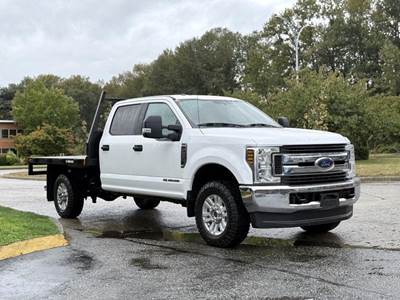 Ford F-350 SD XLT 4x4 Crew Cab Diesel with 8-Foot Flat Deck