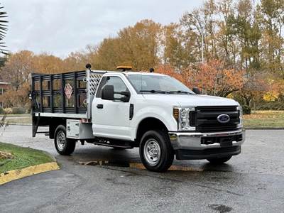 Ford F-350 SD XL Super Duty 4x4 9-Foot Flat Deck with Waltco Lift Gate