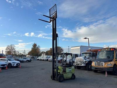 Clark GPS 15 3 stage ForkLift Propane (Actual Year is unconfirmed )