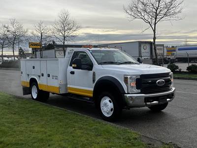 Ford F-550 Service Truck 4WD