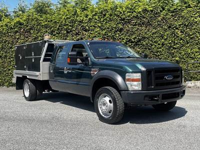 Ford F-550 XL Crew Cab Dually Diesel Service Truck with Water Tank 4WD