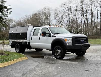 Ford F-550 Super Duty Crew Cab 4WD Service Truck